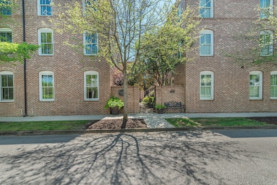 001_450_railroad_ave_unit_4b_001_740