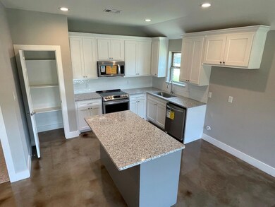 2213 N Hickory St, Sherman, TX 75092 - photo 7