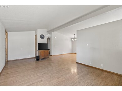 3035 Elm St, Baker City, OR 97814 - photo 2