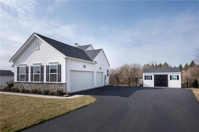 4816 Reston Dr, Easton, PA 18040 - photo 3