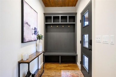 134 Mahogany Rd, Broken Bow, OK 74728 - photo 4