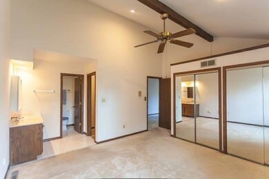 6617 Earnshaw St, Shawnee, KS 66216 - photo 4