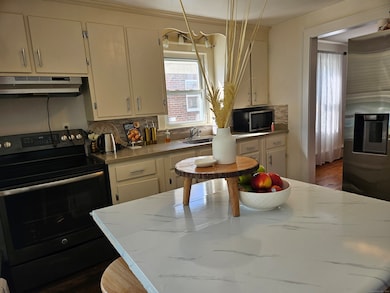 805 Savin Ave, West Haven, CT 06516 - photo 6