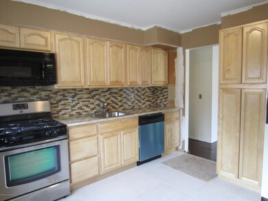 316 Spring St unit Lower, Red Bank, NJ 07701 - photo 3