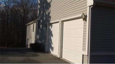 8 Hillington Dr, North Easton, MA 02356 - photo 3