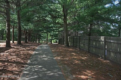 80 Bradford Ct unit 80, Matawan, NJ 07747 - photo 6