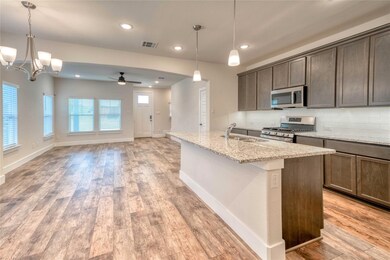 1404 Avocado Ln, Gainesville, TX 76240 - photo 4