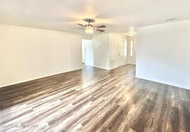 380293330_24556729707247746_827575808711