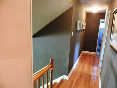 15148 Harding Ave, Midlothian, IL 60445 - photo 6