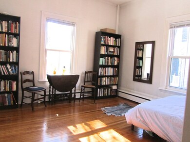 18 Shepard St unit 18-2, Cambridge, MA 02138 - photo 6