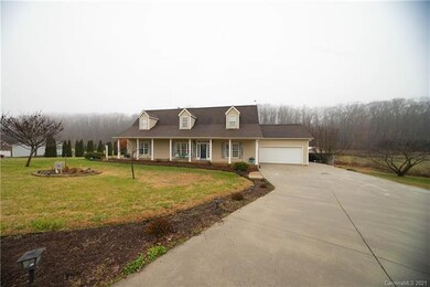 121 W Morrison Creek Rd, Statesville, NC 28625 - photo 2
