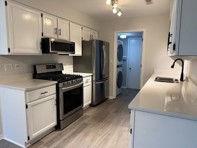 5513 Barclay Ct unit 36, Clarendon Hills, IL 60514 - photo 3