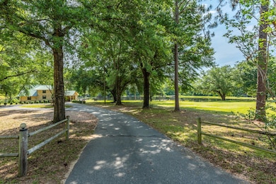 36-web-or-mls-4869 Retta Ln Exterior-1