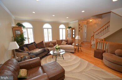 6006 Mill Cove Ct, Burke, VA 22015 - photo 4