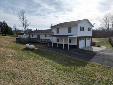 869 Armstrong Rd unit 869, Summersville, WV 26651 - photo 5