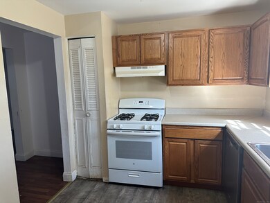 5 Treat St unit 2A, West Haven, CT 06516 - photo 7