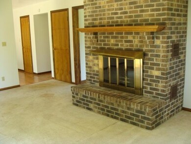 3343 N 400 W, La Porte, IN 46350 - photo 4