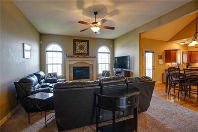 1412 SW 44th St, Lees Summit, MO 64082 - photo 5