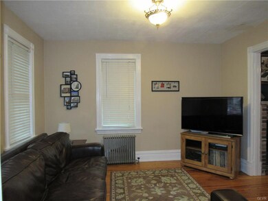 911 Monocacy St, Bethlehem, PA 18018 - photo 3