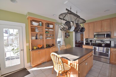 137 Bridge St, Yarmouth, ME 04096 - photo 5