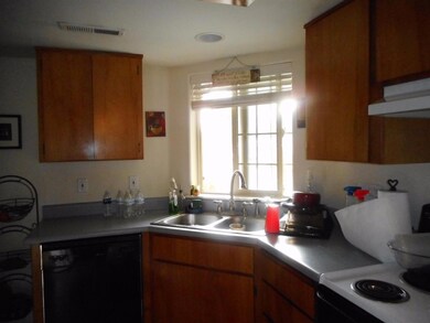 1052 Glengrove Ave, Central Point, OR 97502 - photo 5