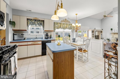 22 Trapper Rd, Sewell, NJ 08080 - photo 5