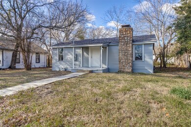 1905 N Main St, Bonham, TX 75418 - photo 3