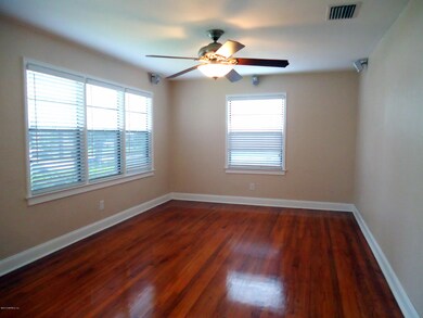 4732 Sunderland Rd, Jacksonville, FL 32210 - photo 4