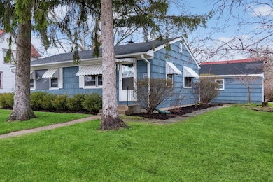 735 Chestnut St, Deerfield, IL 60015 - photo 2