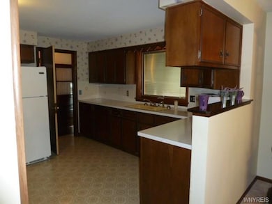 Large eat in kitchen is a great asset for all ente
