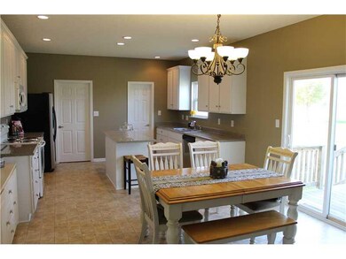 12042 Raiders Blvd, Fishers, IN 46037 - photo 7