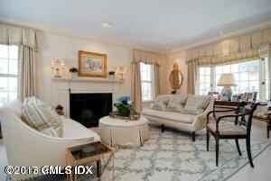 379 Round Hill Rd unit Main House, Greenwich, CT 06831 - photo 3