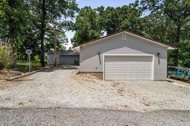 Garage/shop