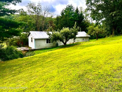 4045 Limeport Pike unit 4079, Zionsville, PA 18092 - photo 6