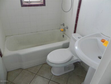 606 Bathroom