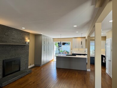 711 E 7th St, Boston, MA 02127 - photo 5