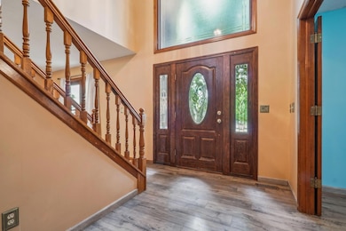 2-web-or-mls-4867-sarasota-ct