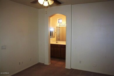 IS6i525cysf28x0000000000