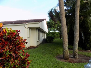 SPACIOUS GARDEN AREA