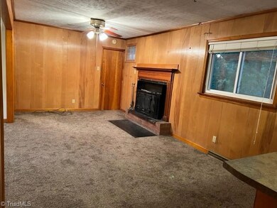 5257 Sweetwater Ct, Greensboro, NC 27407 - photo 4