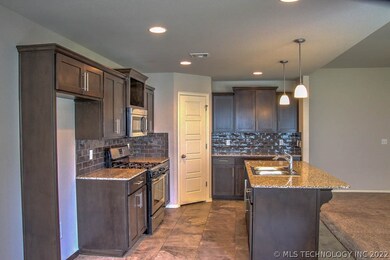 7301 S Nyssa Ave, Broken Arrow, OK 74011 - photo 7