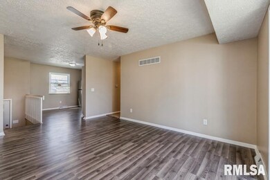 1928 W 58th St, Davenport, IA 52806 - photo 4