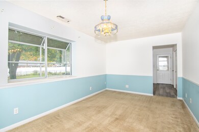 3820 Lantern Ln, Columbus, IN 47203 - photo 7