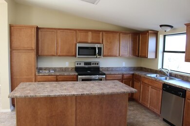 NEW KITCHEN & APPLIANCES
