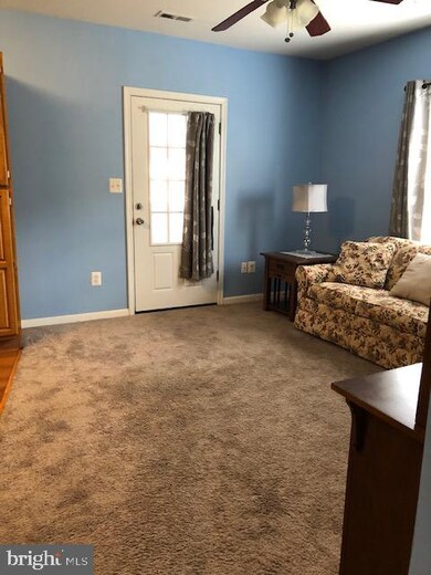 1215 Hillside Rd unit B, Pasadena, MD 21122 - photo 3