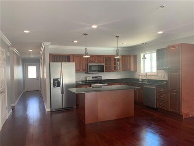 Kitchen with Granite counters, backsplash & Stainl