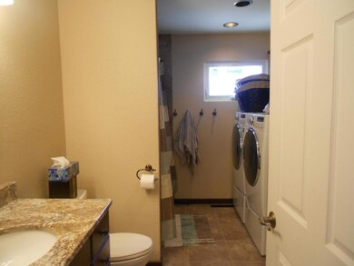 Main Bathroom<|><|>