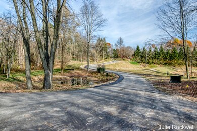 647 Crahen Ave NE, Grand Rapids, MI 49525 - photo 7