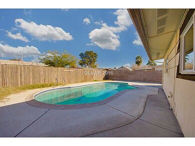 2250 Cascade St, Las Vegas, NV 89142 - photo 2