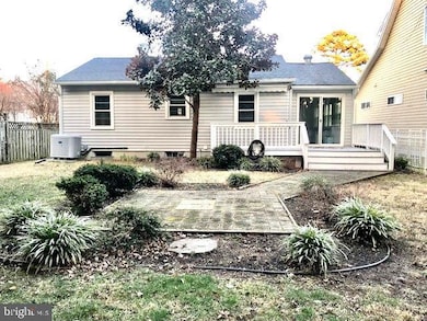 14269 Calvert St, Solomons, MD 20688 - photo 4